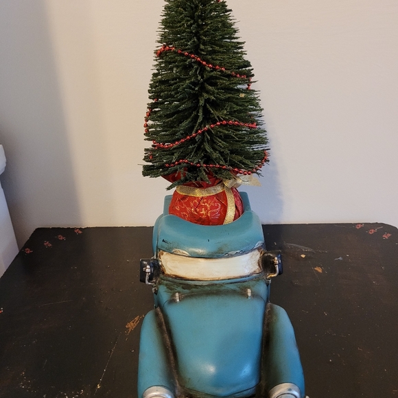 Vtg style Blue Truck And Christmas Tree - Picture 11 of 13